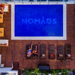 Hostal Nomads & Rooftop Pool, Cancún